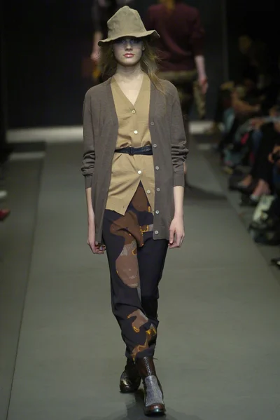 Look 29